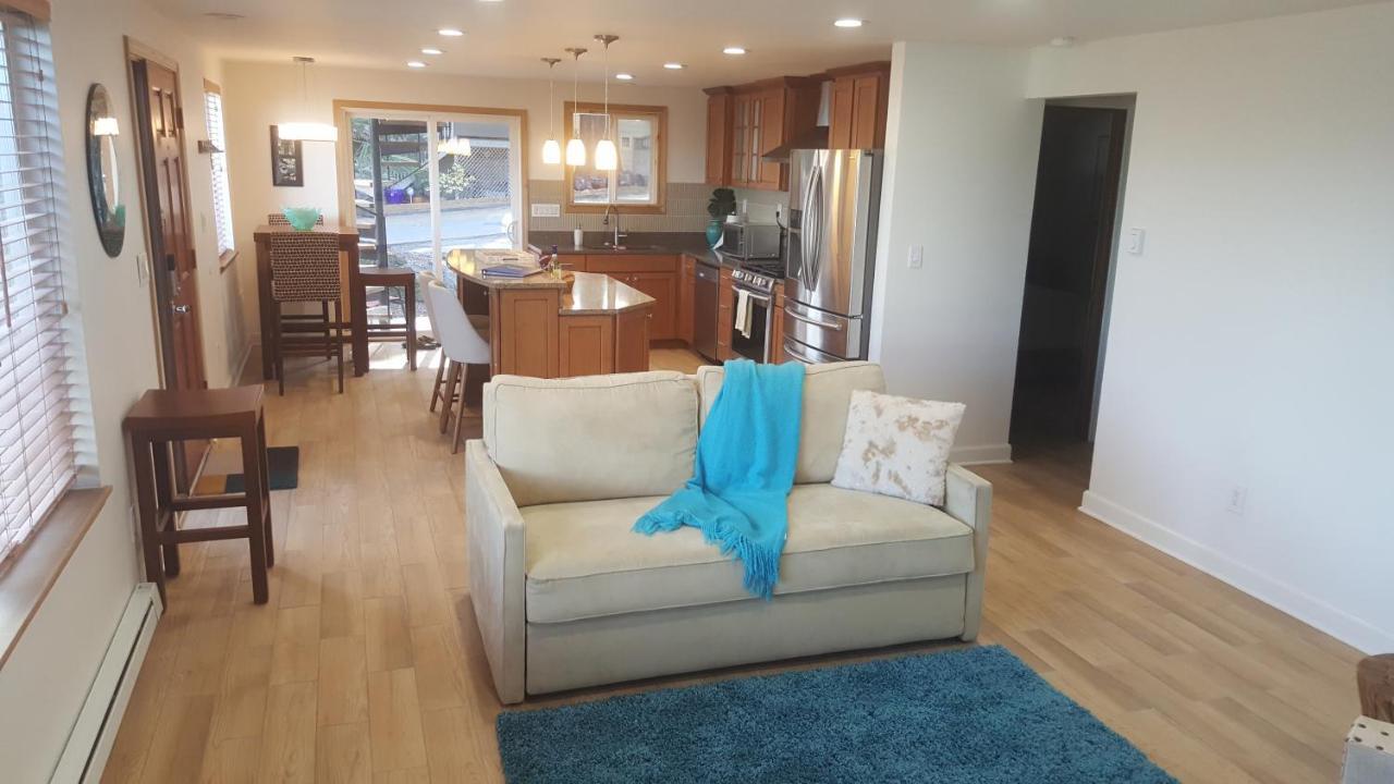 Water View Home Seattle Esterno foto